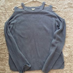Tillys sweater